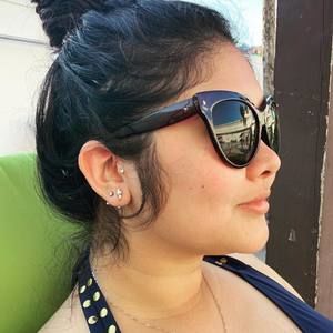 Meet your Posher, Laura